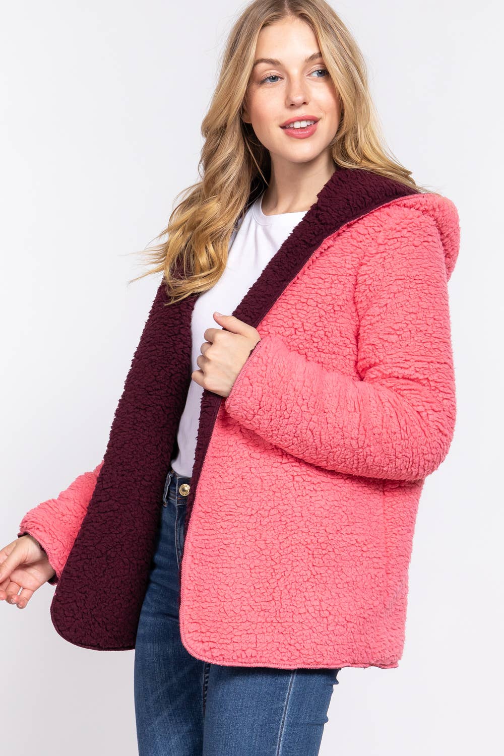 VESTE À CAPUCHE RÉVERSIBLE EN FAUSSE FOURRURE